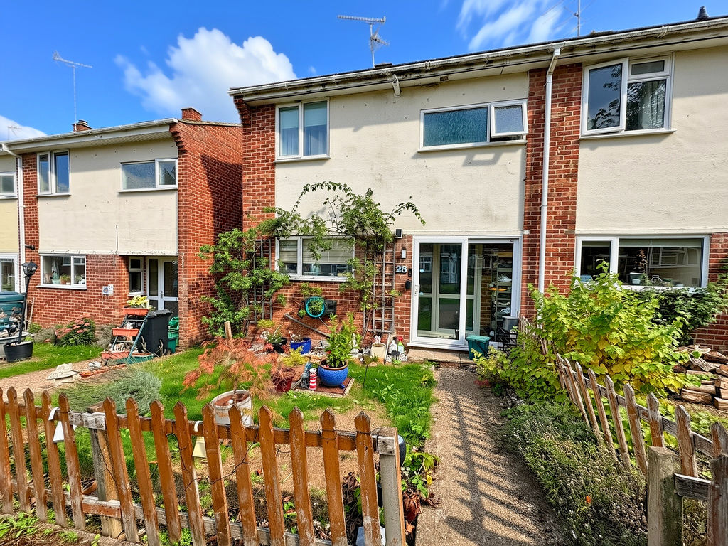 Aintree Close